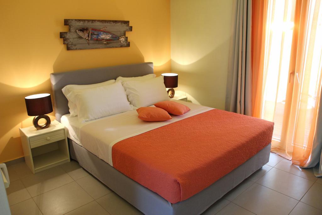 Effi Apartments Платаньяс Экстерьер фото